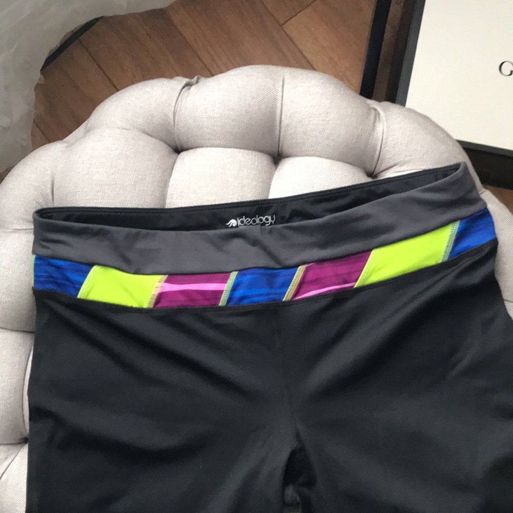 Ideology Cropped Activewear Leggings - Picture 2 of 6